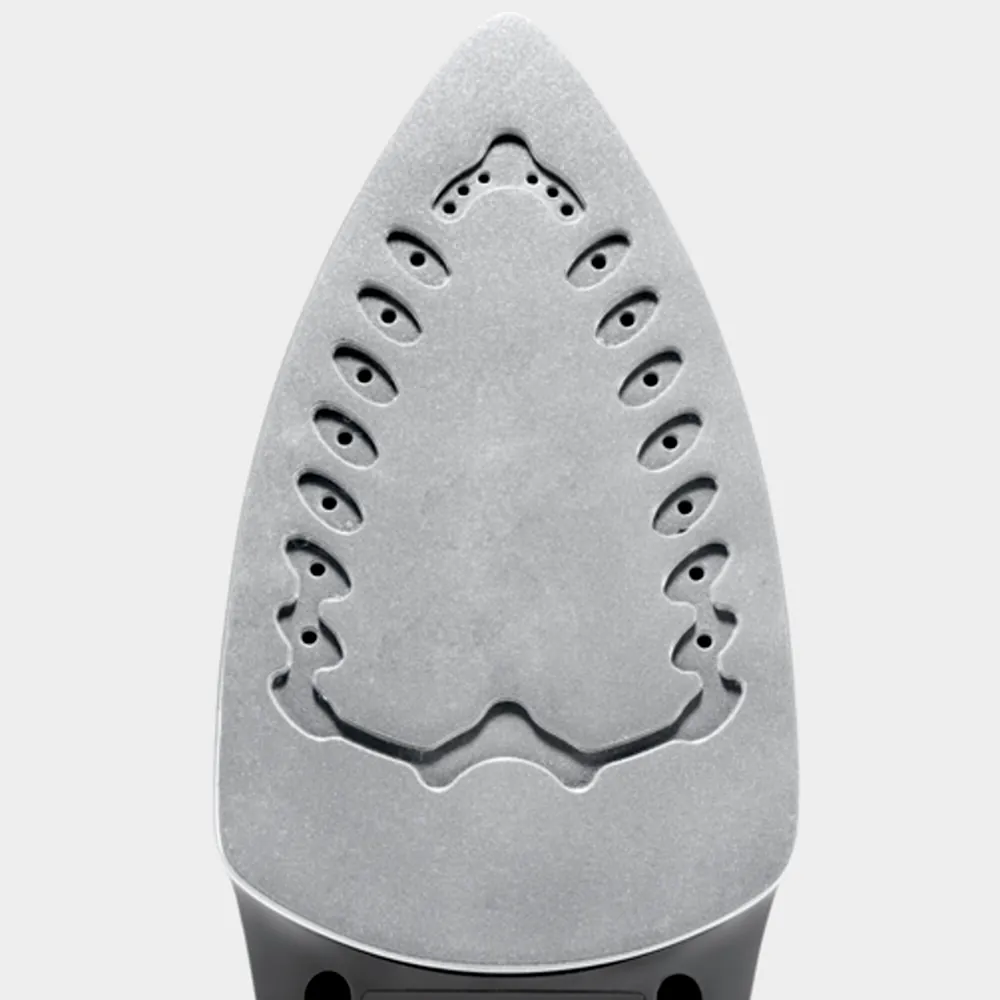 Bàn ủi hơi nước EasyFinish – Lỗ thoát hơi nước được phân bổ trên toàn bộ bề mặt của đế ủi