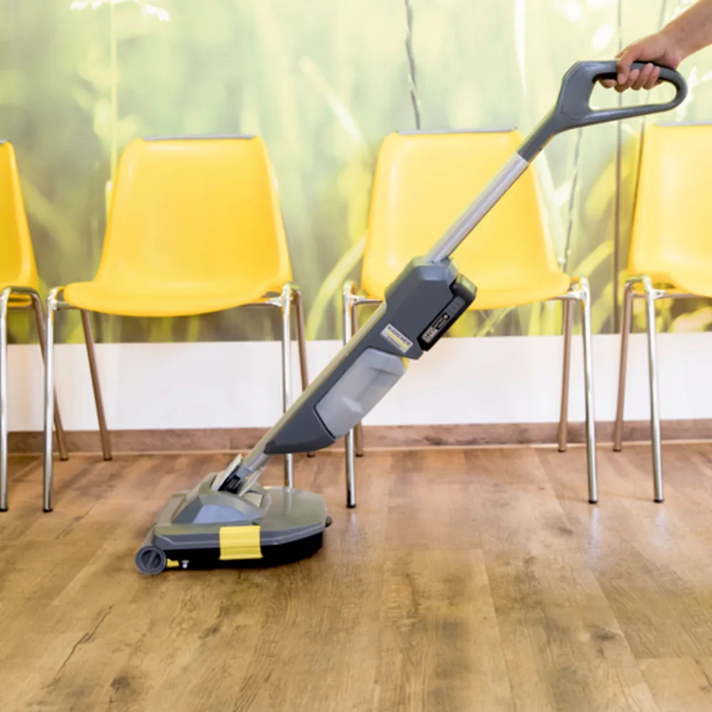 Máy chà sàn nhỏ gọn Karcher BR 30/1 C Bp Pack – Thời gian khô nhanh