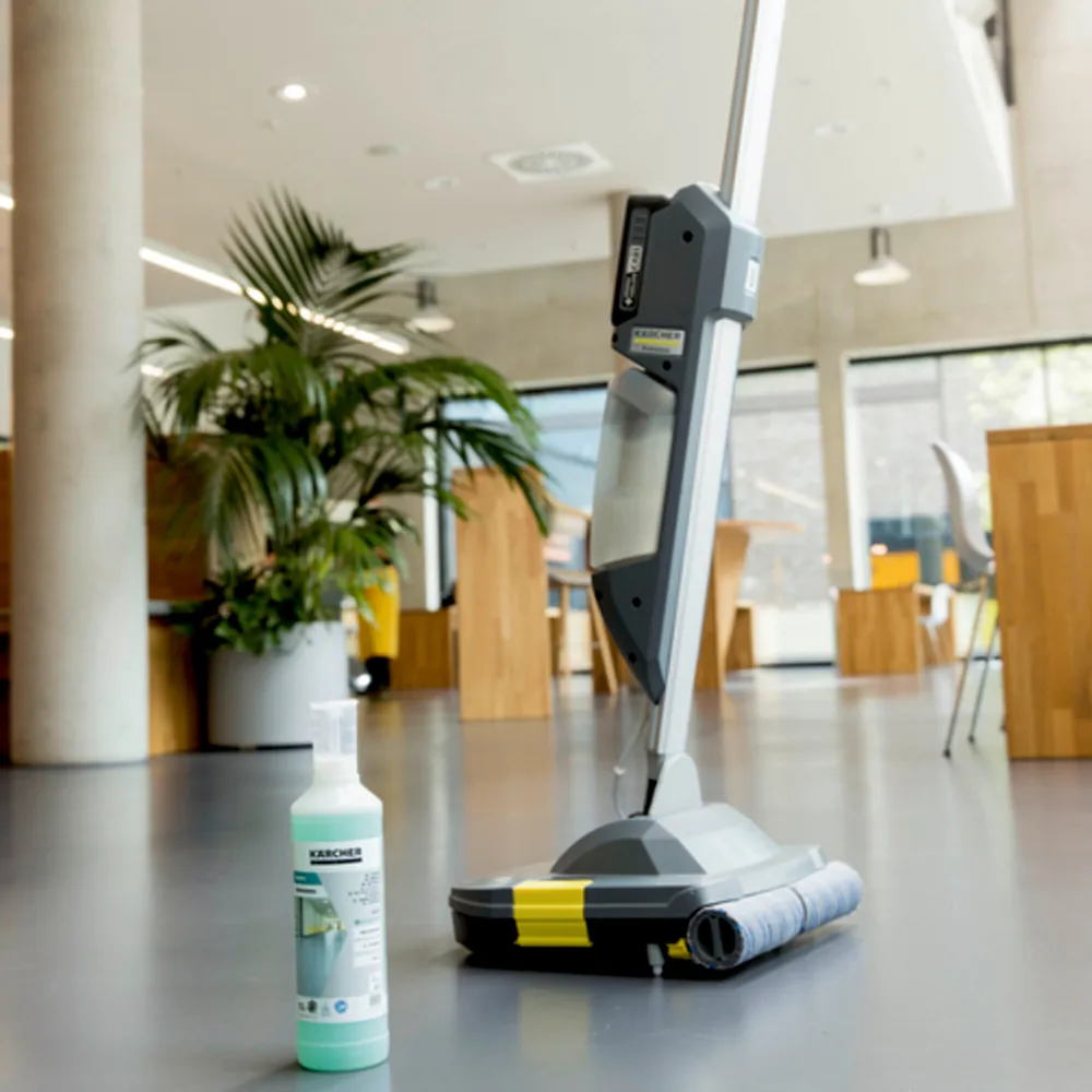 Máy chà sàn nhỏ gọn Karcher BR 30/1 C Bp Pack – Vị trí đỗ có trạm nghỉ
